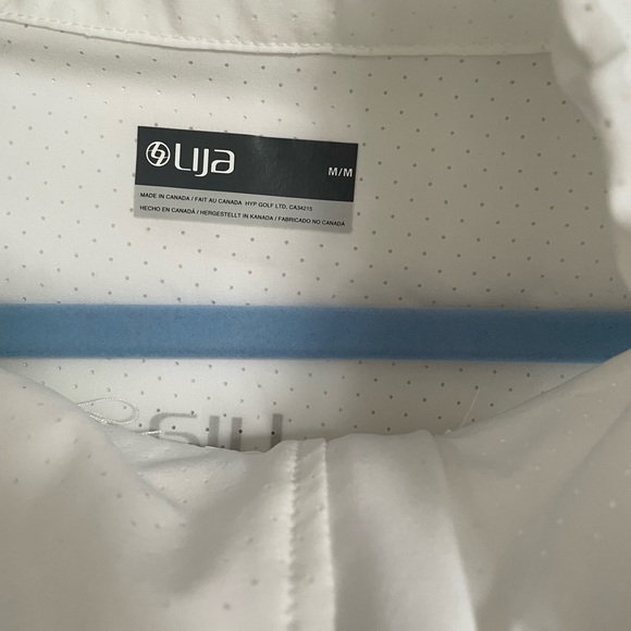 Lija weightless athletic jacket. Size medium. - Picture 6 of 6